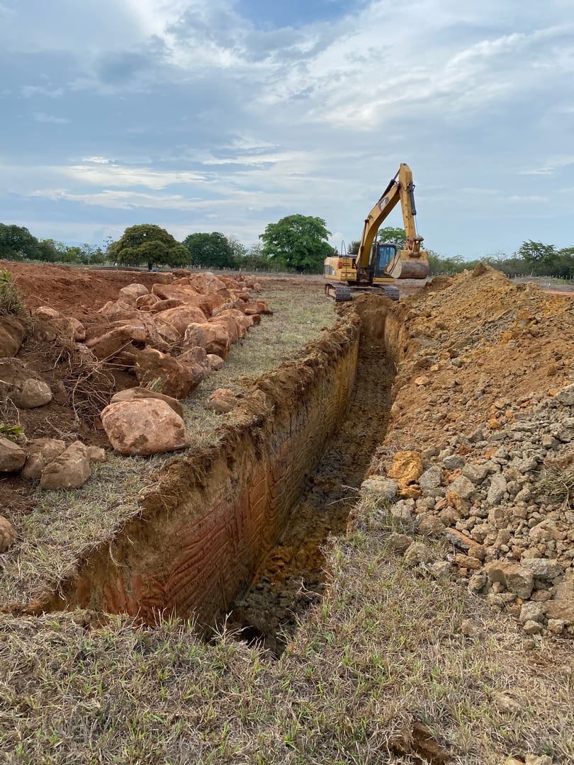Operaciones de movimiento de tierra IDCCSA