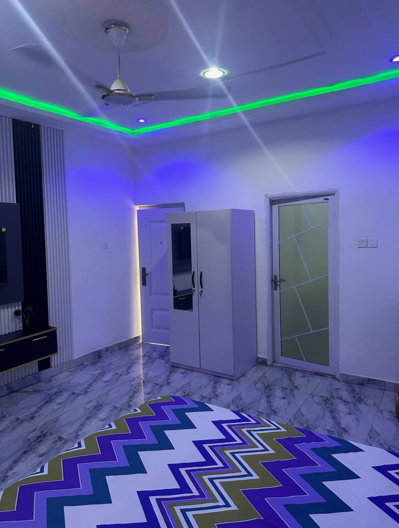 JT Ensuite Room interior view 4