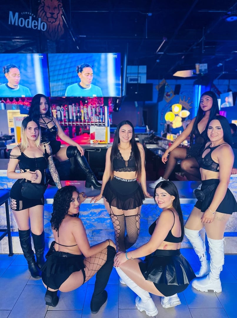 Servido por Nuestras Chicas