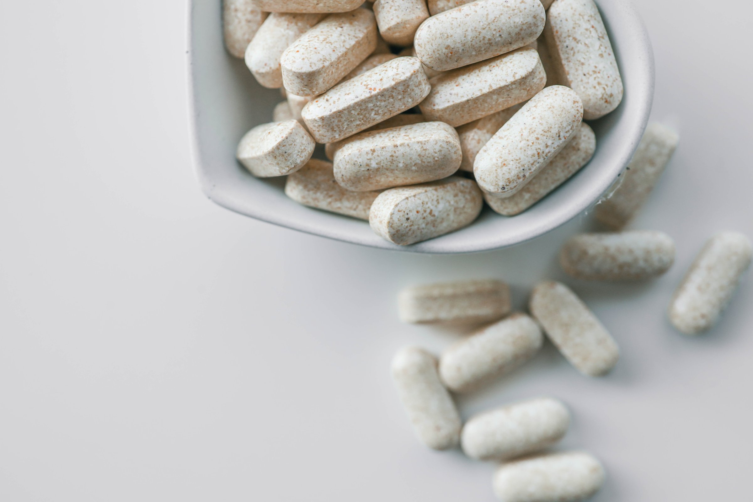 Vitamin capsules for the heart top view.