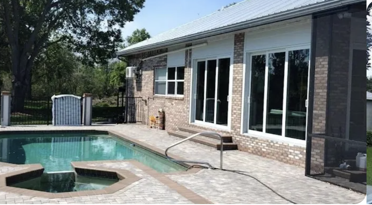 Custom gallery image