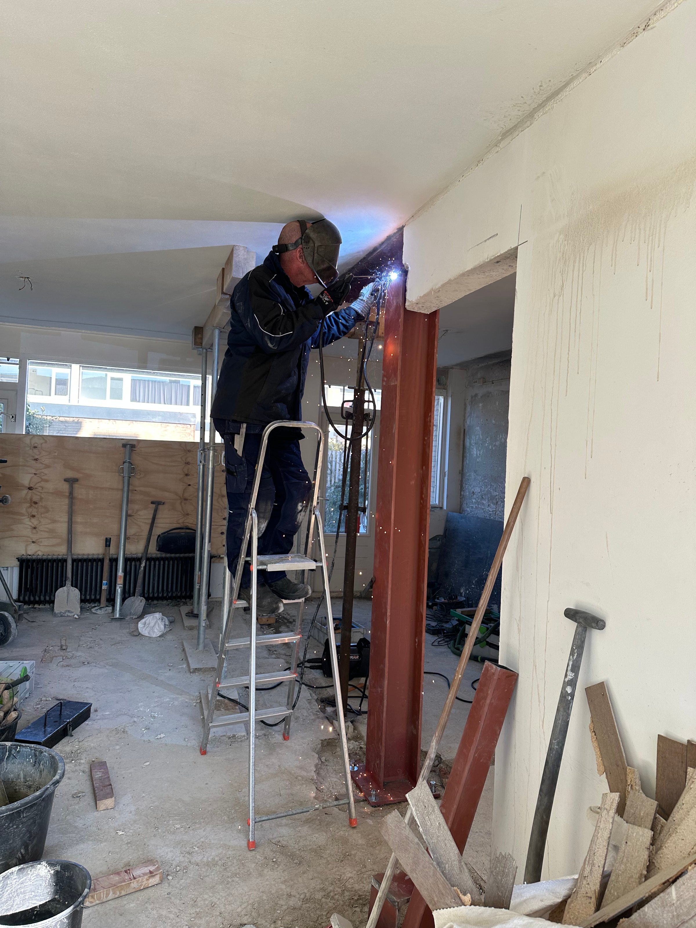 Constructiewerk en funderingsherstel in uitvoering