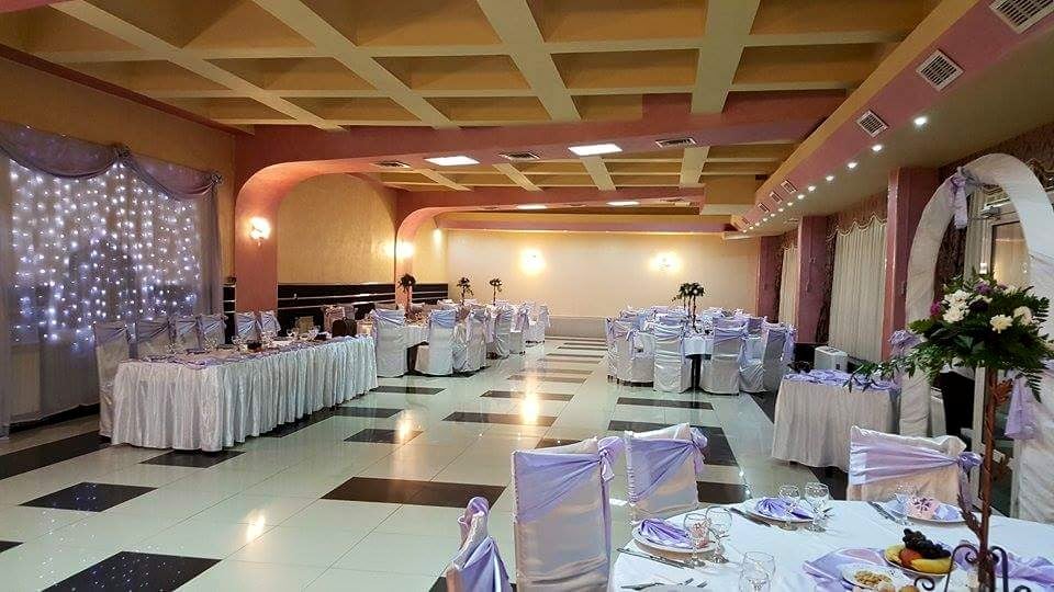 Restaurant Aviatori - Interior autentic și atmosferă plăcută
