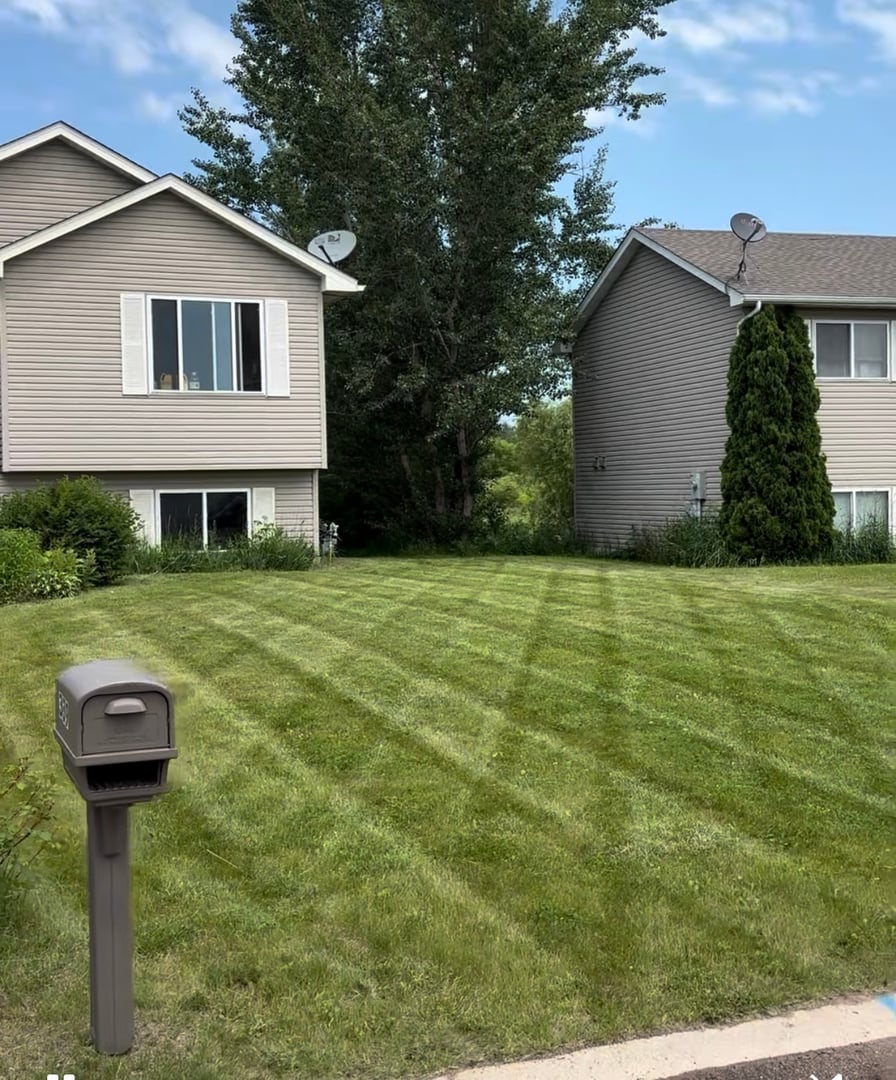 Lee's Outdoor Services professional work