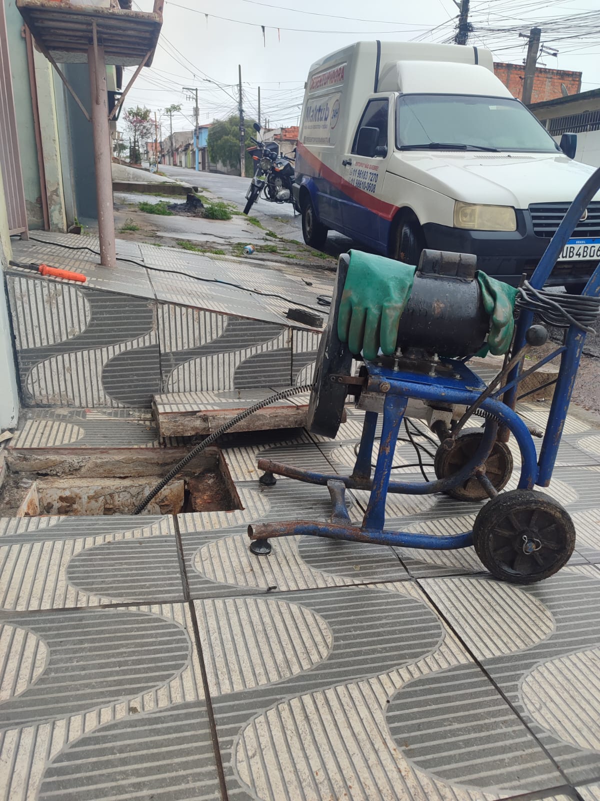 Serviço hidráulico Maktub