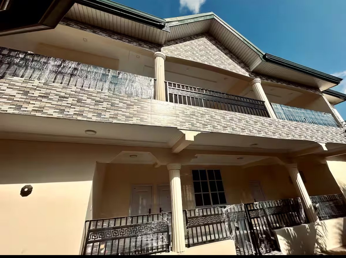 JT Ensuite Room interior