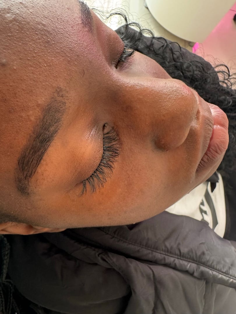 Perfect Brow Lounge - Perfect eyebrow definition