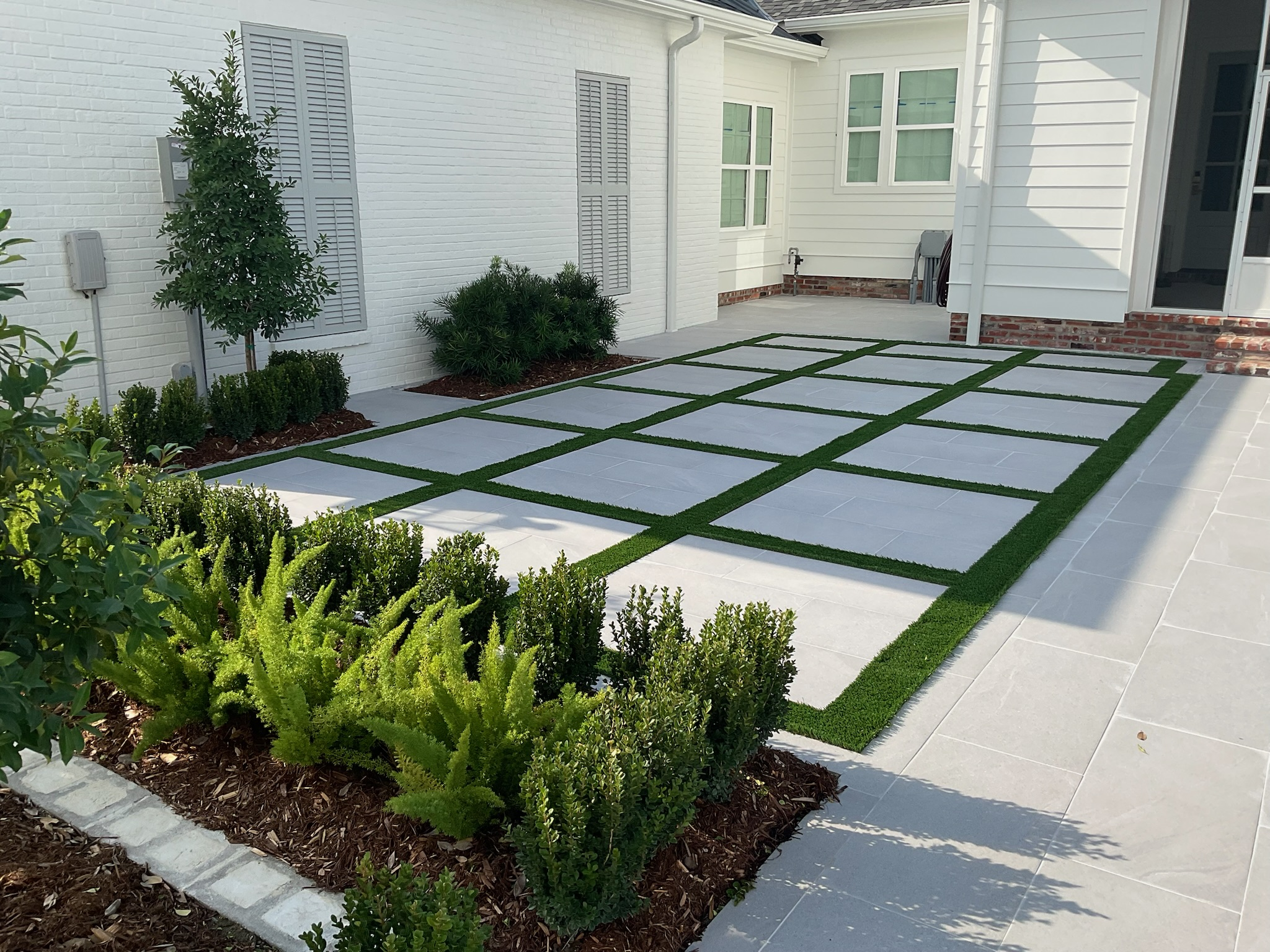 Pool resurfacing services Louisiana - pool maintenance and chemical treatment