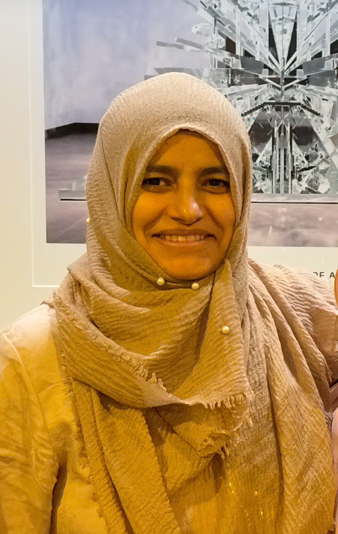 Rabia, BS, RDN - Registered Dietitian Nutritionist specializing in women's health, PCOS, gut health, and weight management