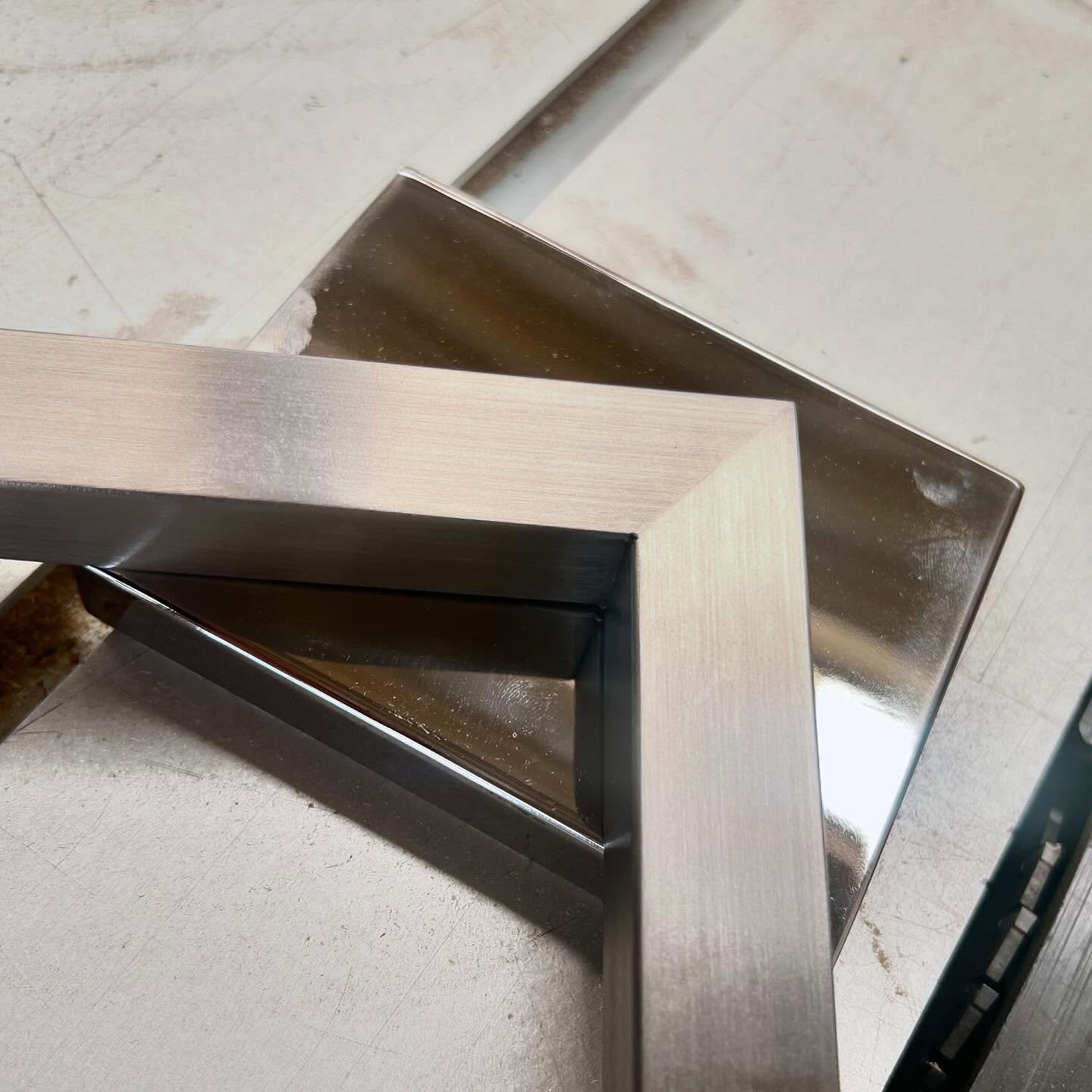 Acabado de metales con maquinado CNC