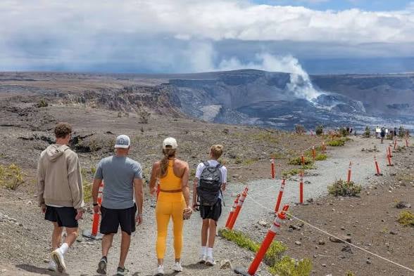 Volcano and lava tours in Hawaii