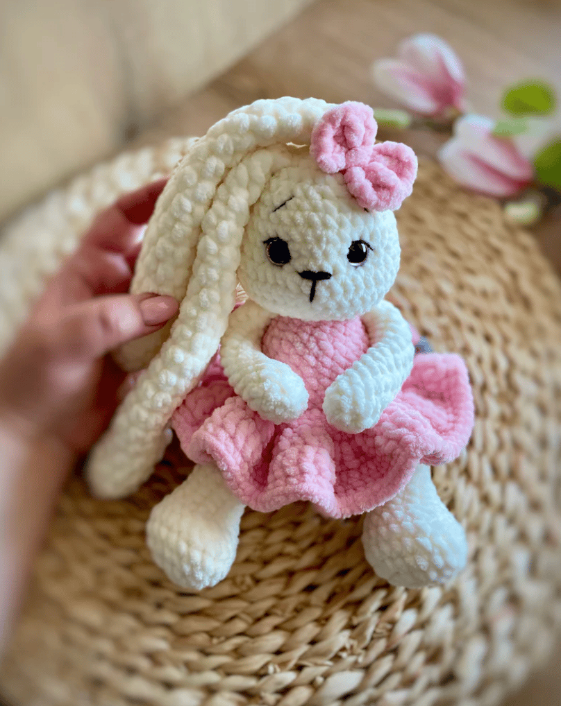 Króliczek szydełkowy - zdjęcie 3