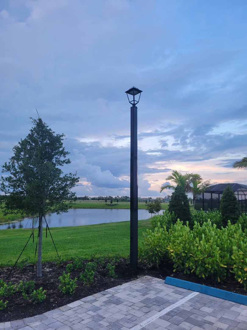 Solar street lighting installation