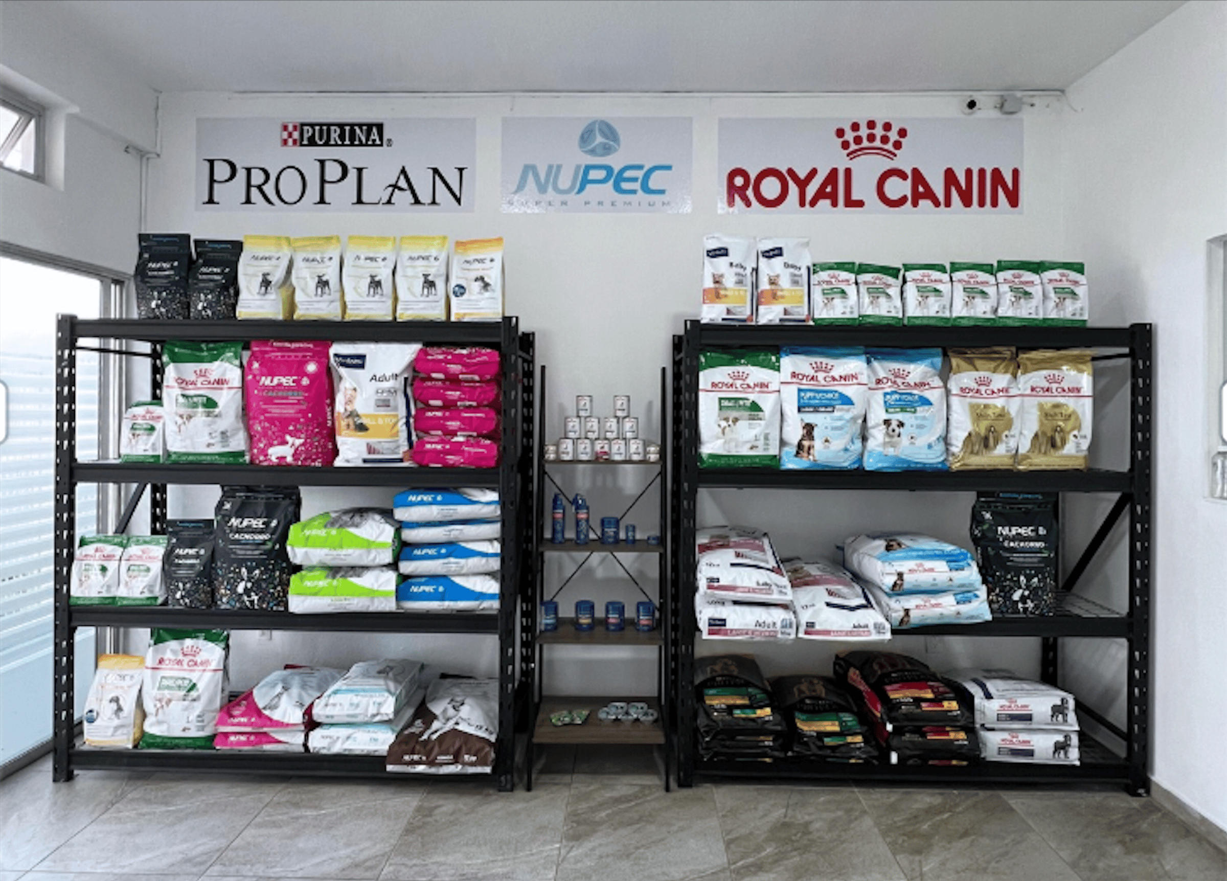 Tienda de Alimentos y Suplementos - Huellitas Resort