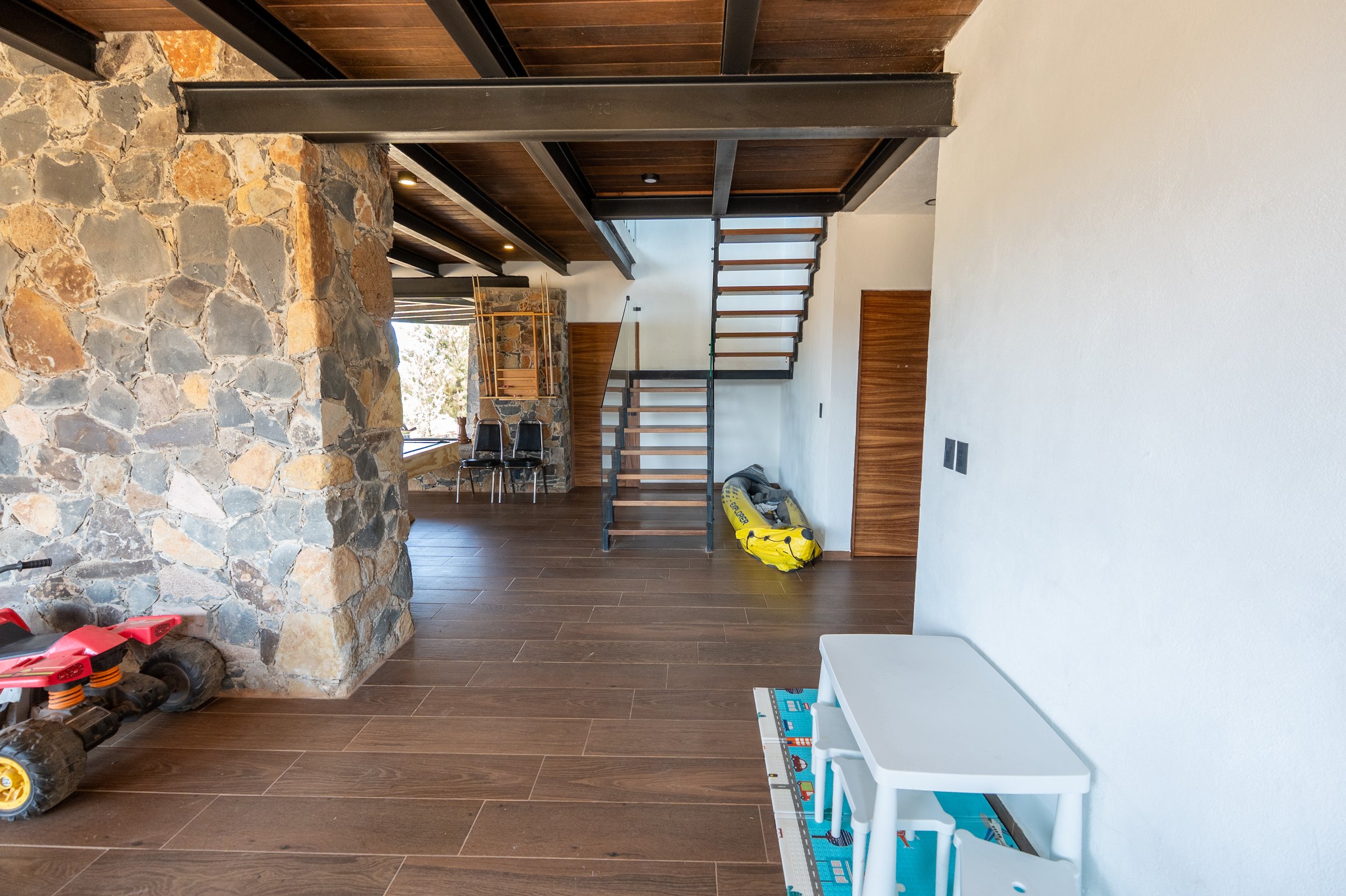 Centro entretenimiento premium hotel Quinta El Descanso Tapalpa mesa billar pingpong futbolito Ferreria Tula Atemajac Brizuela