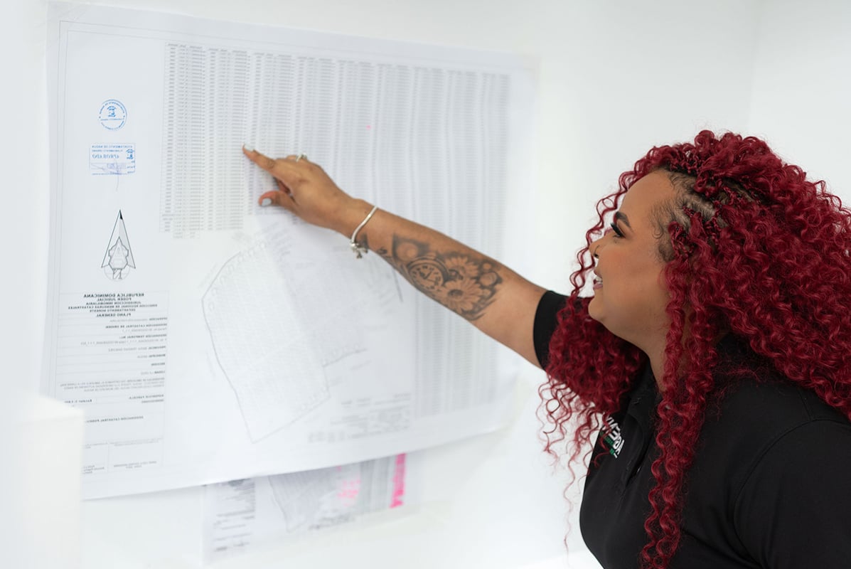 Equipo profesional de AGRIMENX en oficina