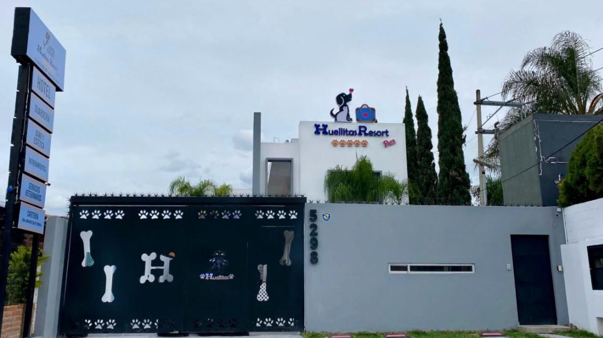 Fachada Huellitas Resort Valle Real