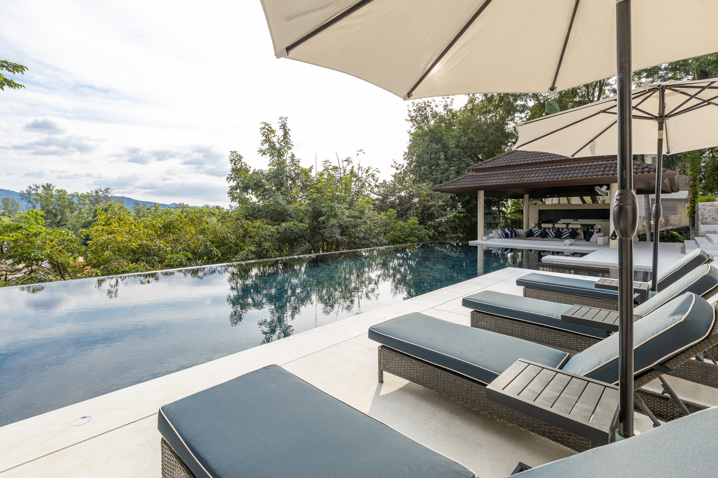 Villa Rija luxury exterior with pool