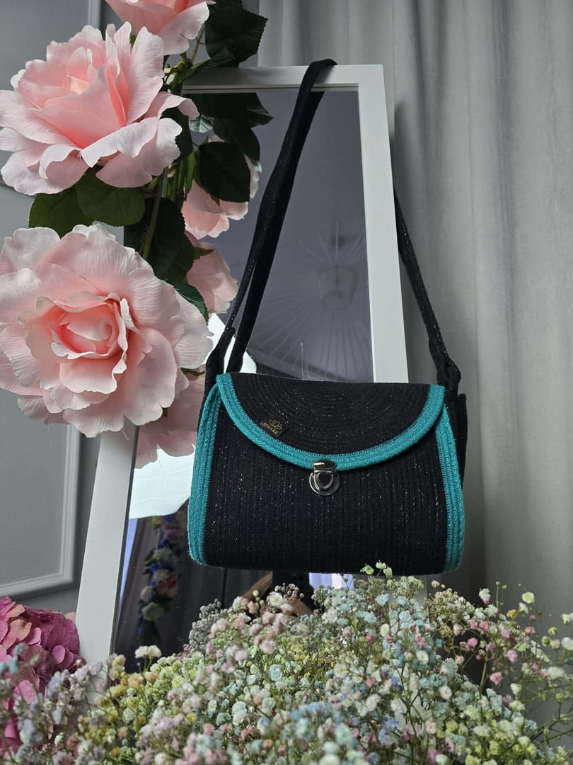 Ręcznie szyte wyroby ze sznurka