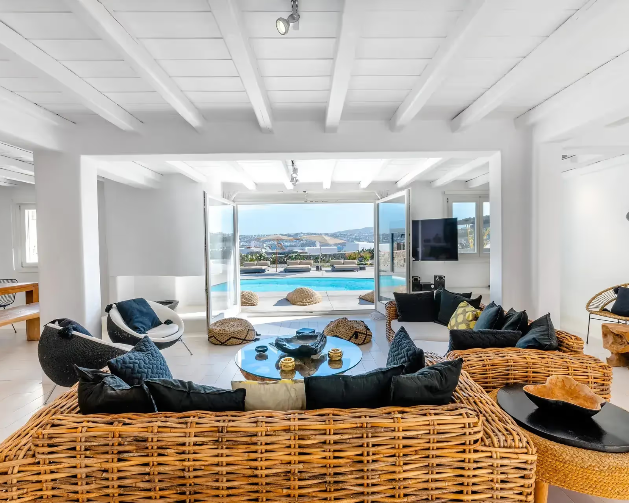 Villa Toula II spacious living room