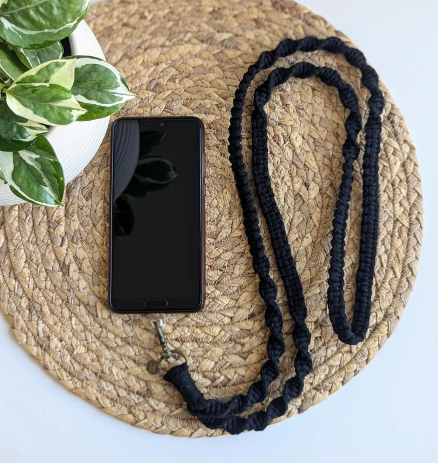 Correas de celular con embarrilado decorativo en macramé