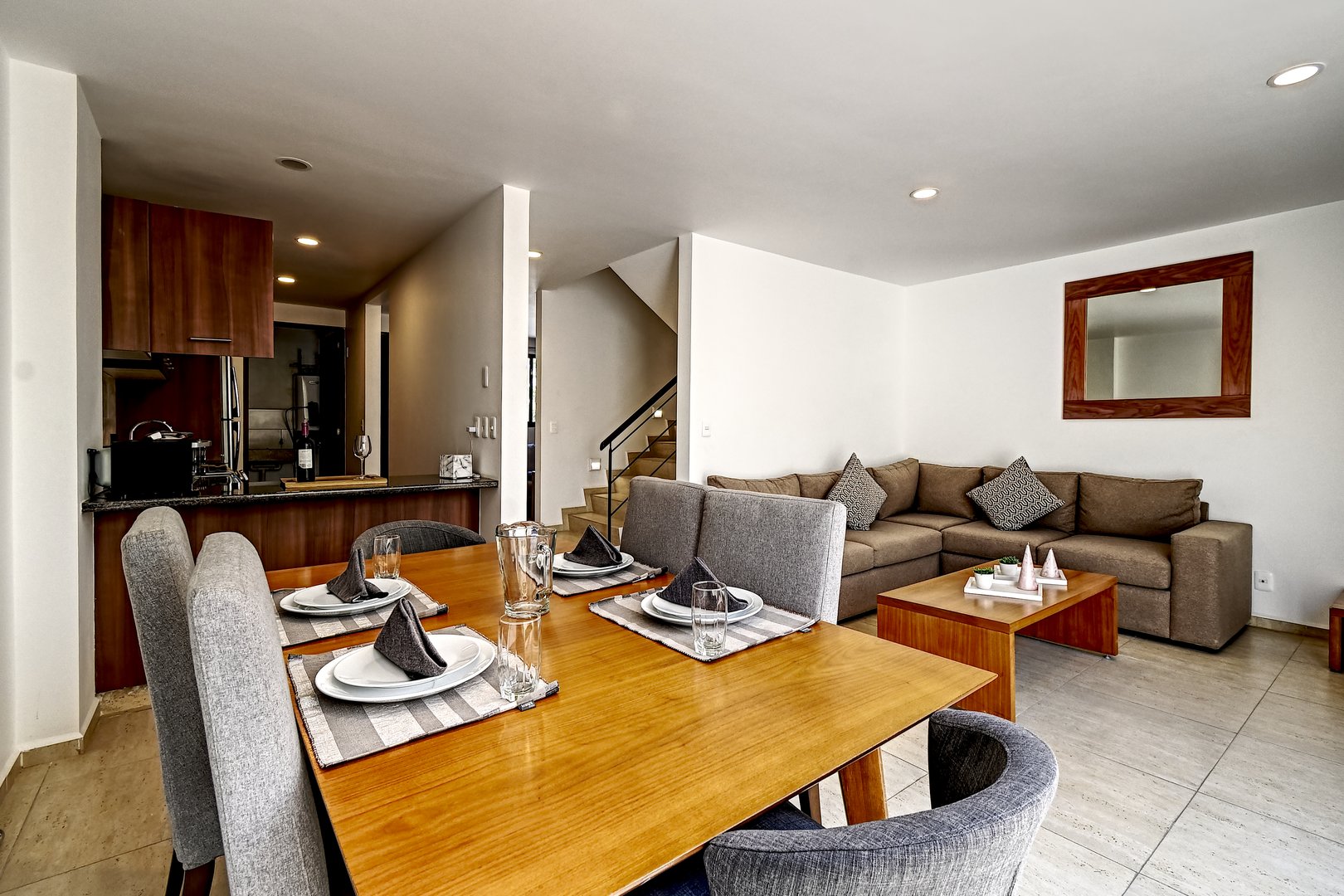 Tipo Roble - Comedor