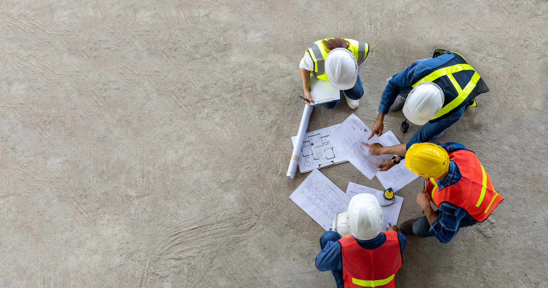 Aclan Construction Team Working Together