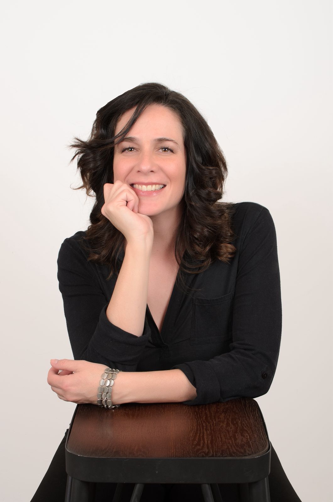 Sandra Cházaro Almeida - Artista plástica y estudiosa de las 5 Leyes Biológicas, especialista en transformación y autoconocimiento