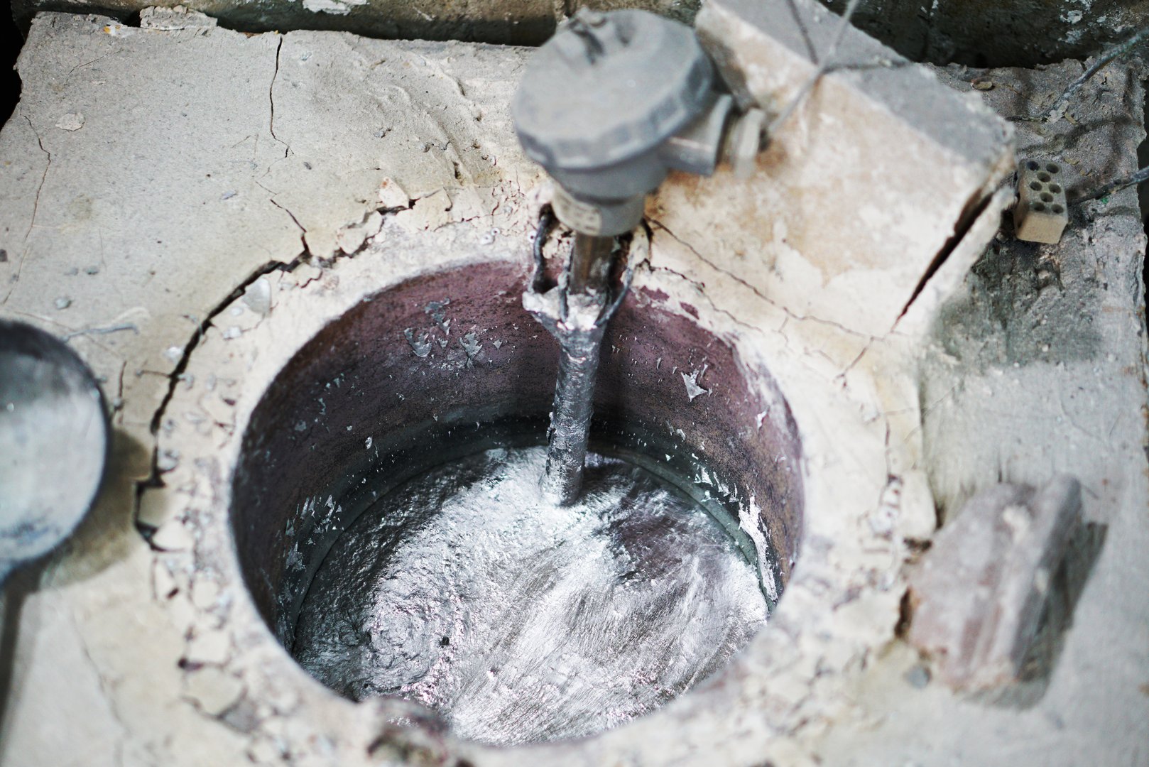 Metal melting industrial process