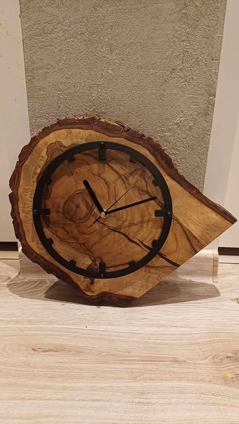 Mały zegar stojący 8