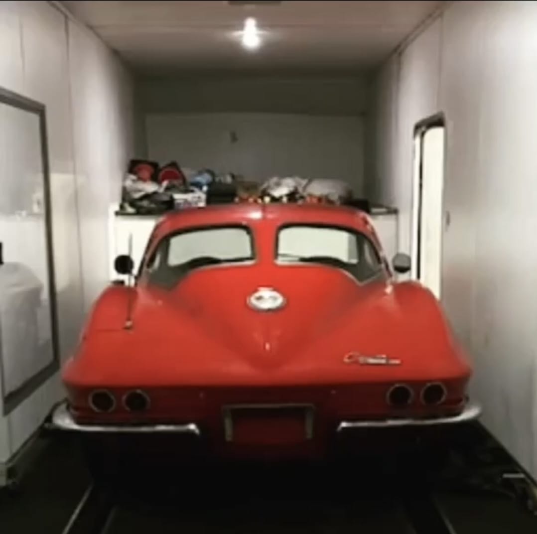 Vintage vehicle hauling service