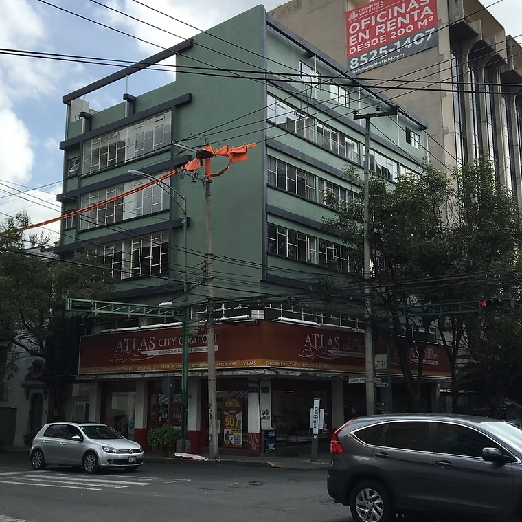 Edificio Medellín 176 - Fachada renovada
