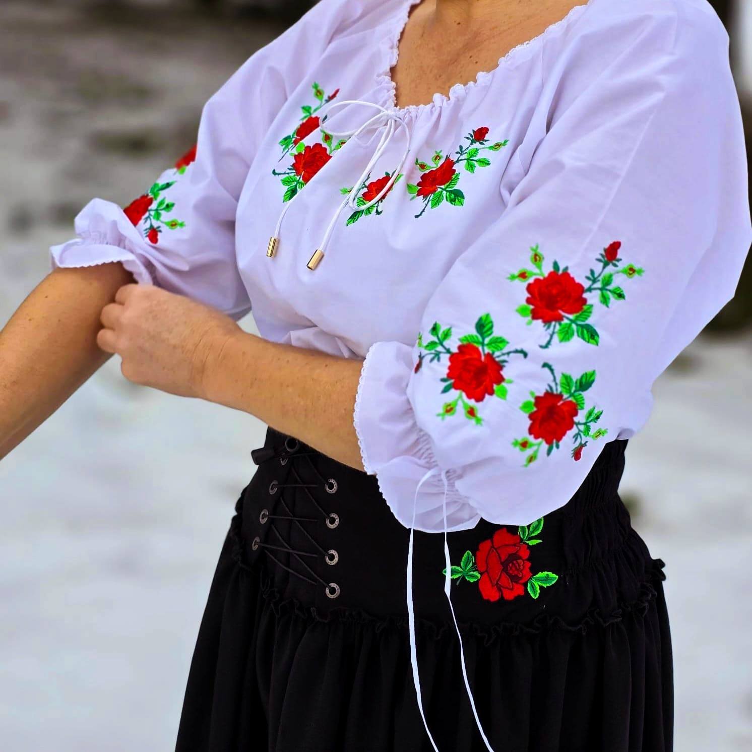 Bruśnica - tradycyjne stroje słowiańskie