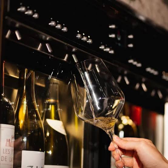 Dispensadores de Vino tinto, WineEmotion para mixologia, cava, enologia, vinotecas y Enfriador de Copas Thrill