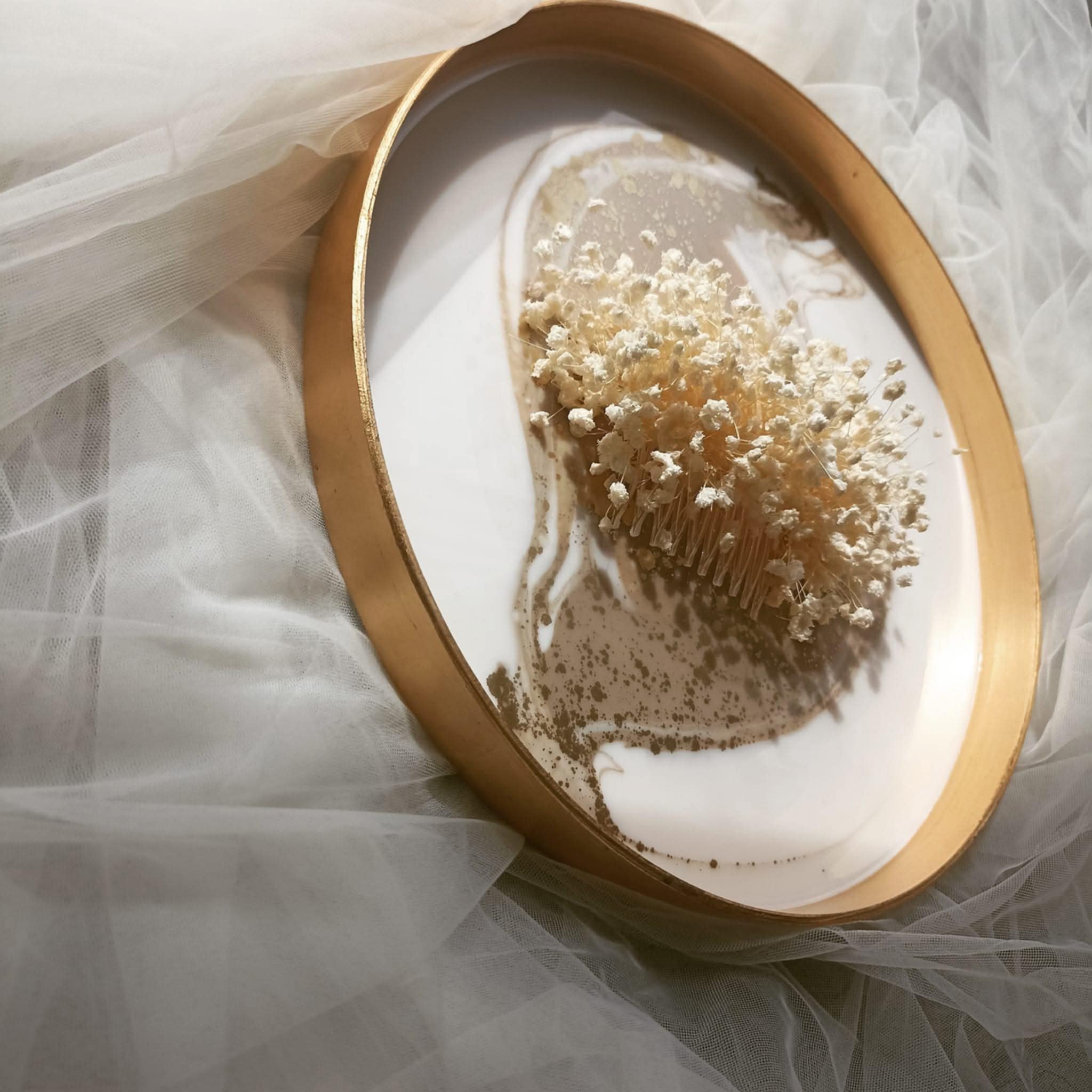 Grzebienie i kolczyki