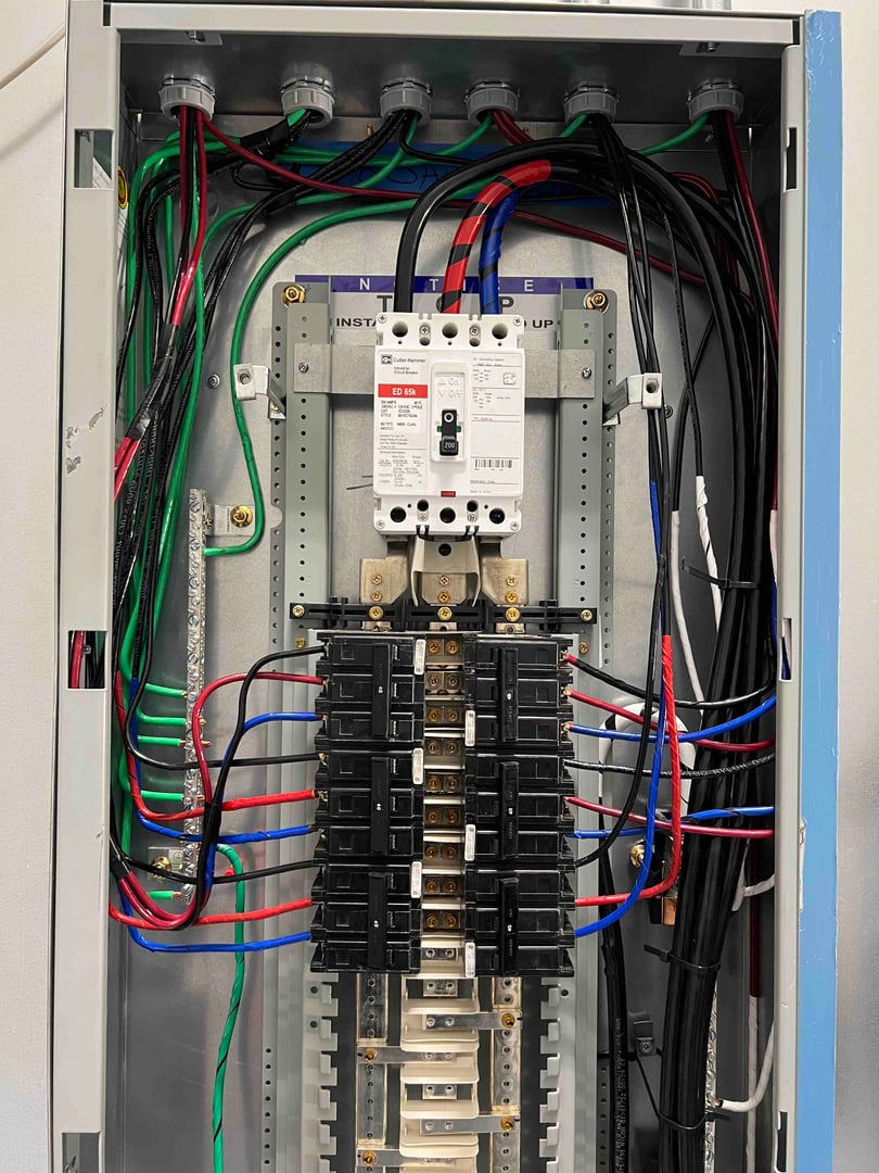 Warehouse industrial new installation - Image 17