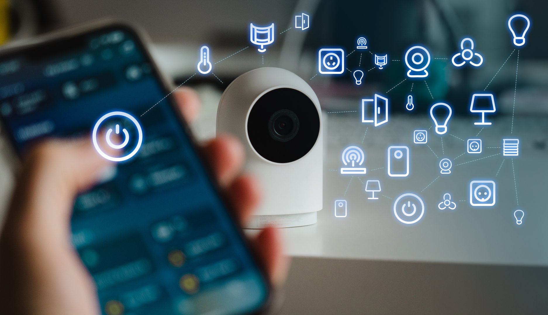 Smart home devices mesh network. Smartphone remote control