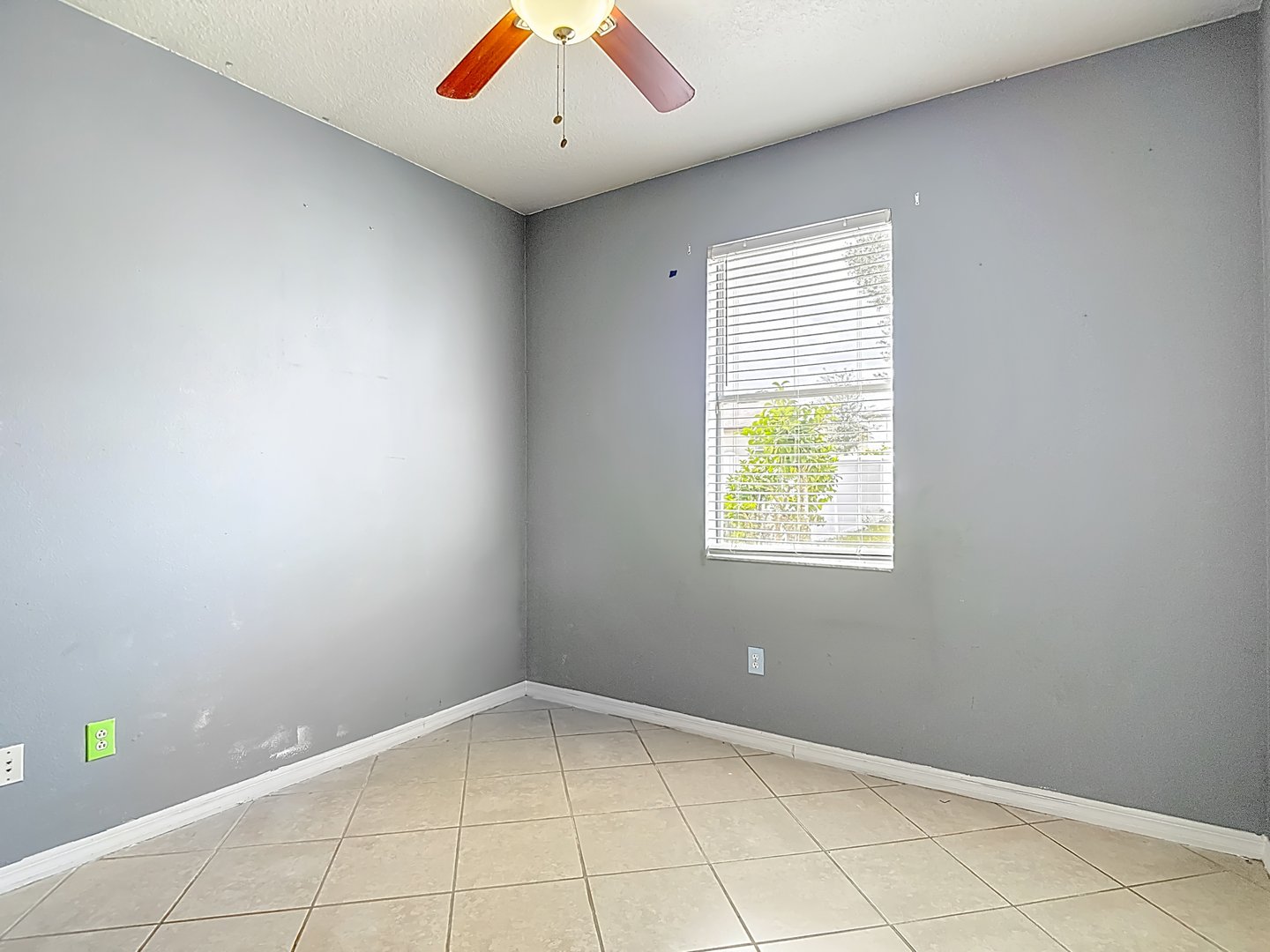 221 Fairmont Dr - Photo 14