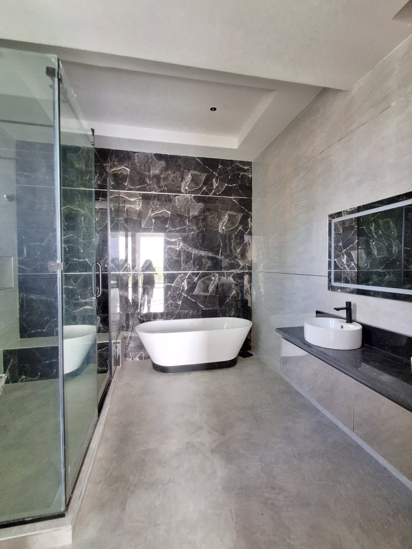 Luxury Property Detail