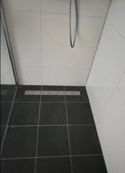 Sanierter Wohnbereich mit Fliesen