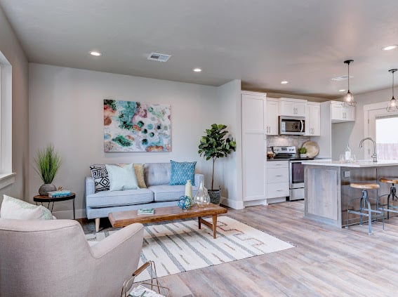 4315 N Cassia After