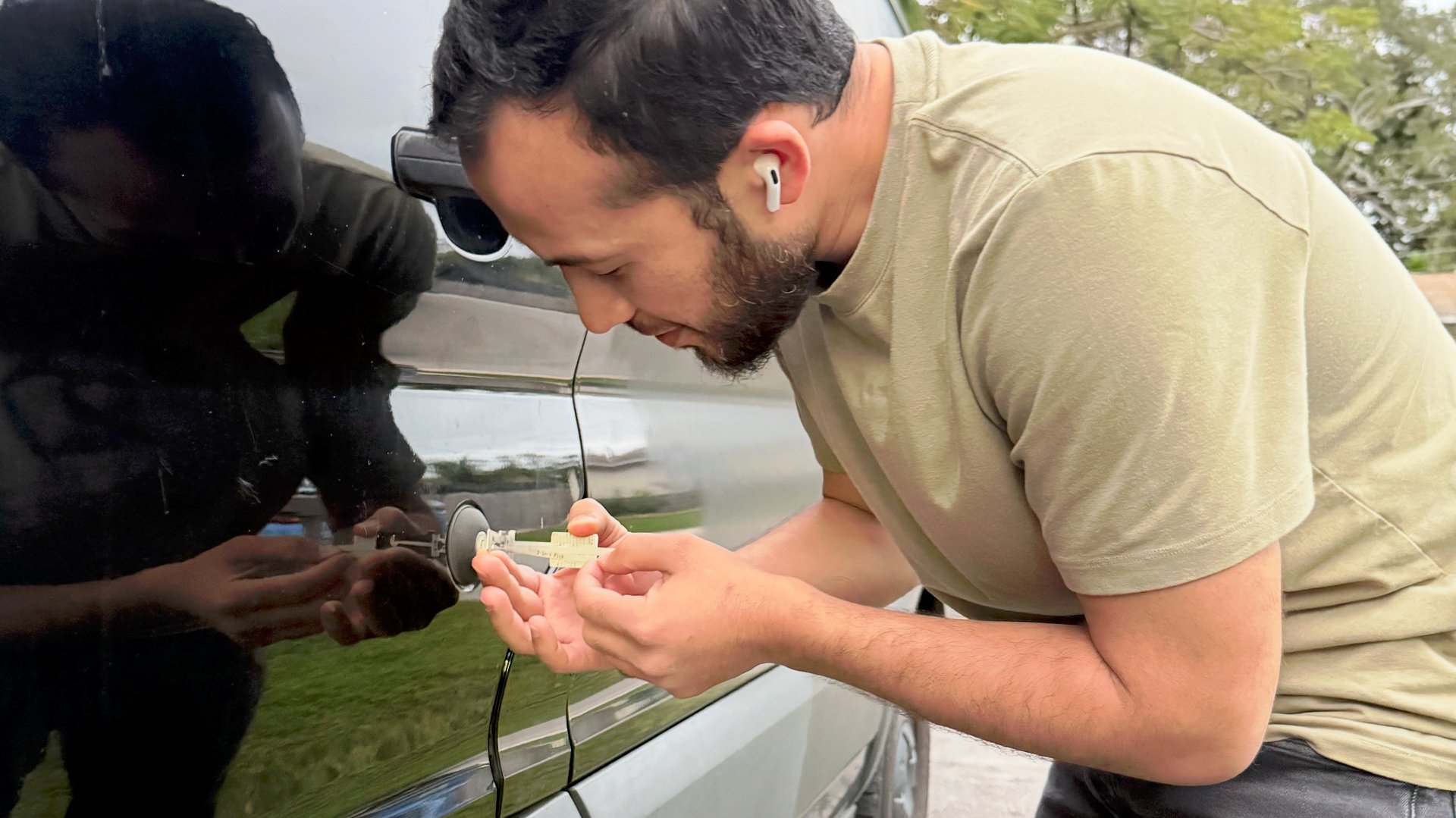 Cyber Locksmith Miami professional service