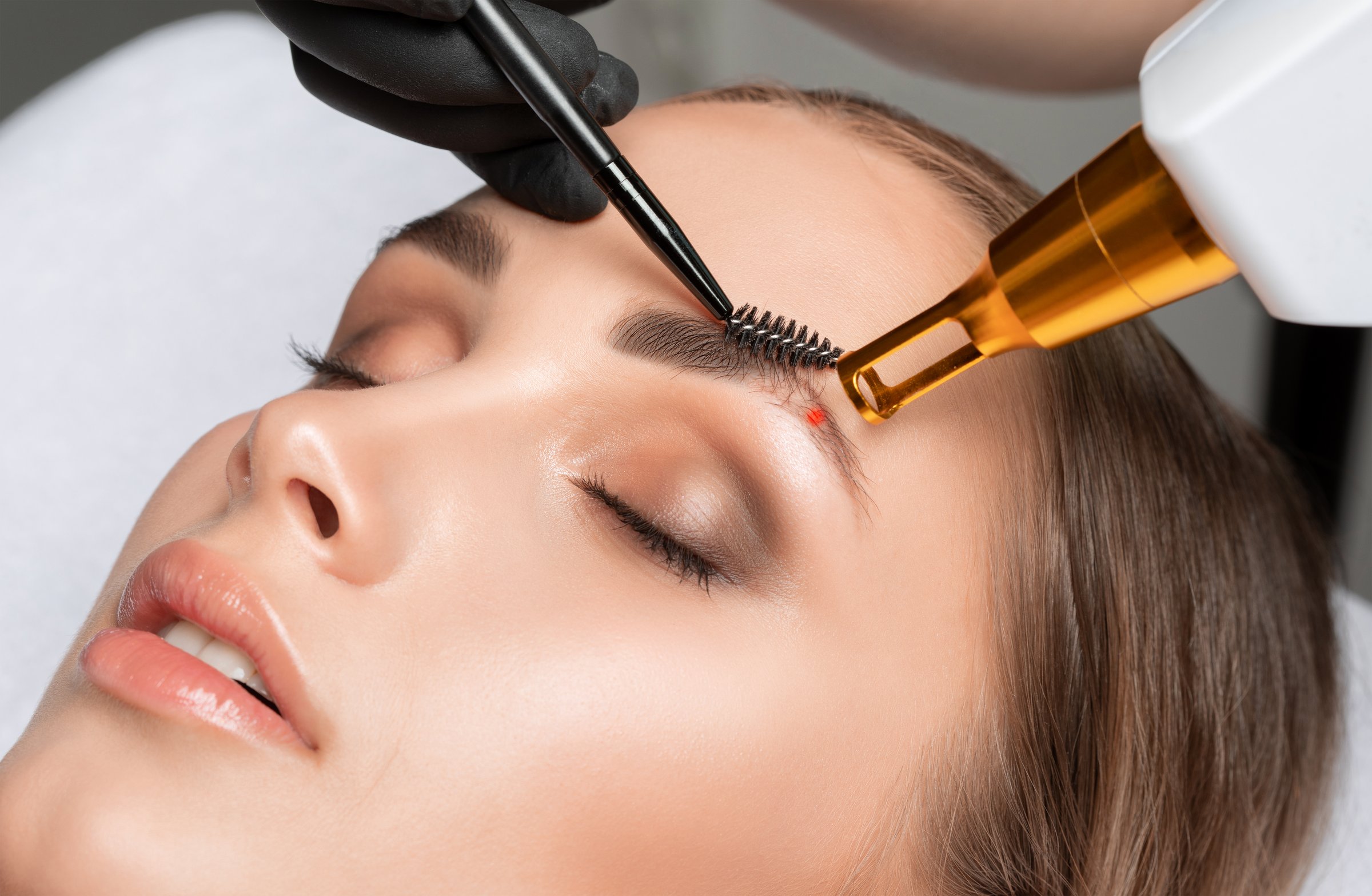 Removal of permanent makeup on the eyebrows
