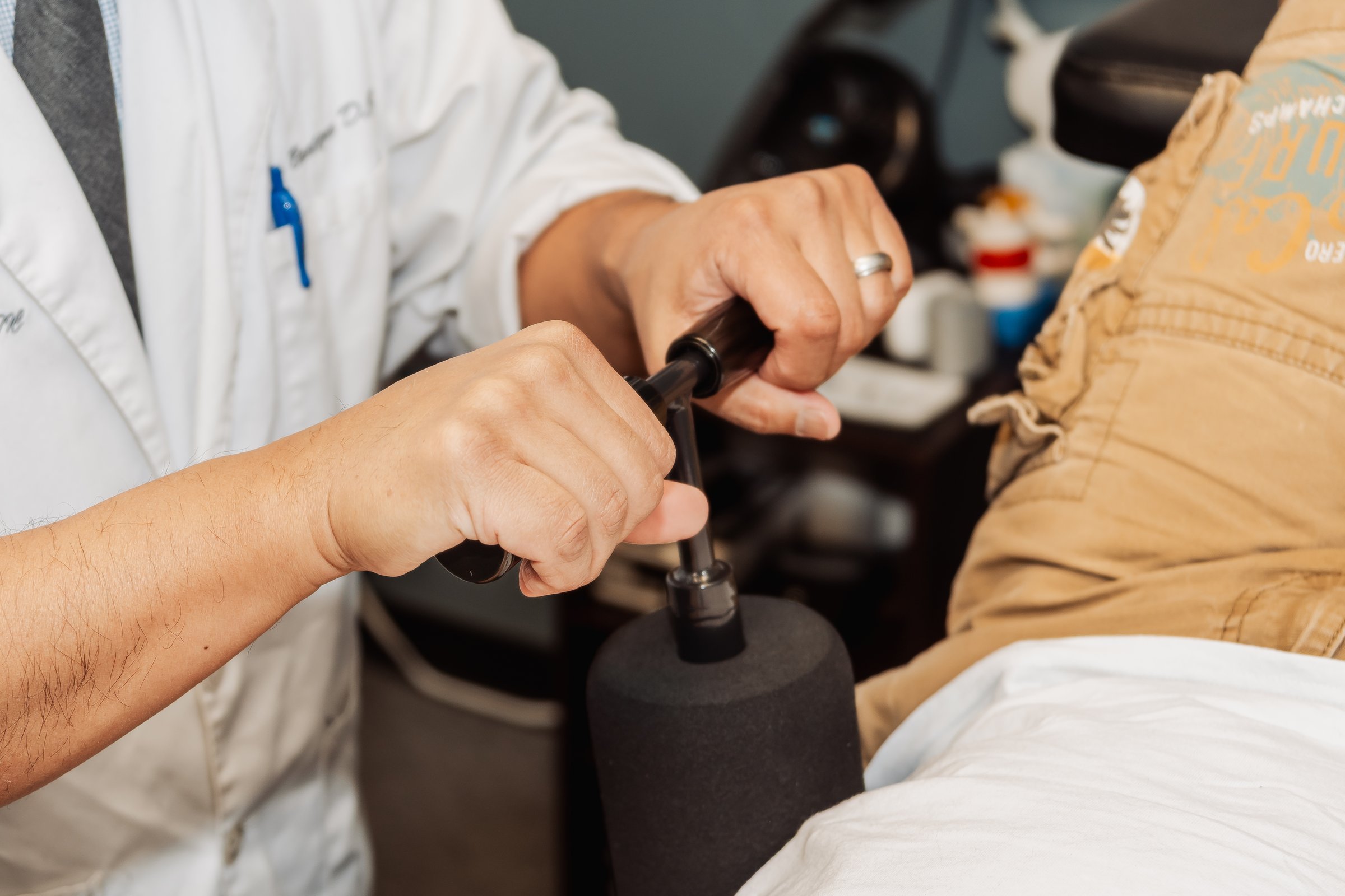 Chiropractic treatment at Bantique Chiropractic