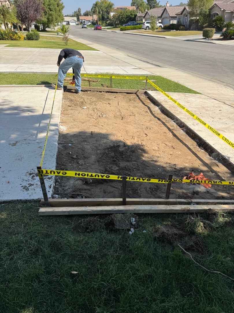 Residential driveway concrete repair Bakersfield