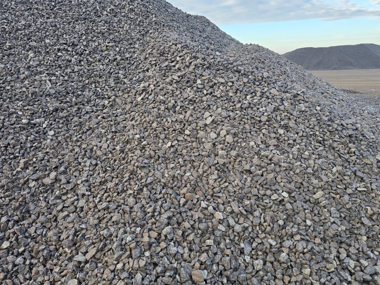 Crushed stone bulk material