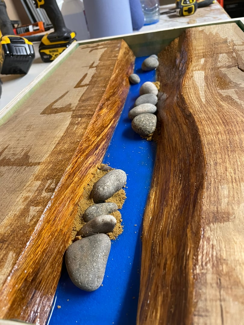 H7 Bespoke workshop resin river table process