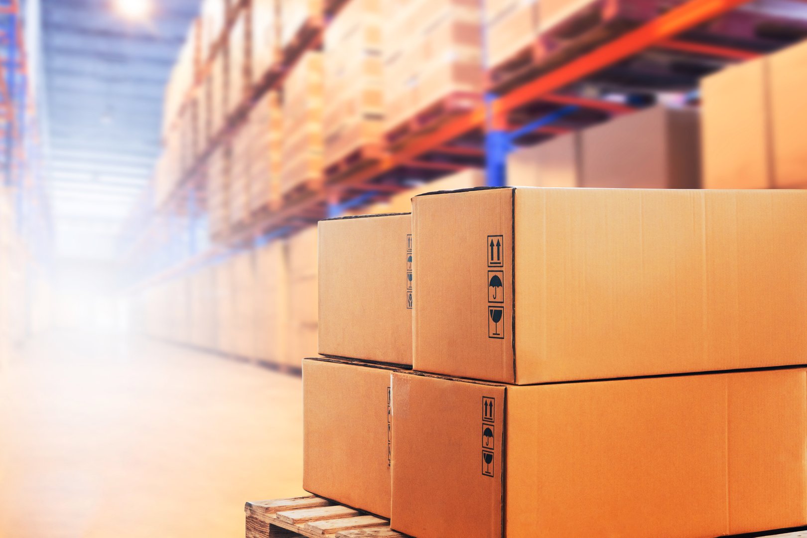 Package boxes in warehouse