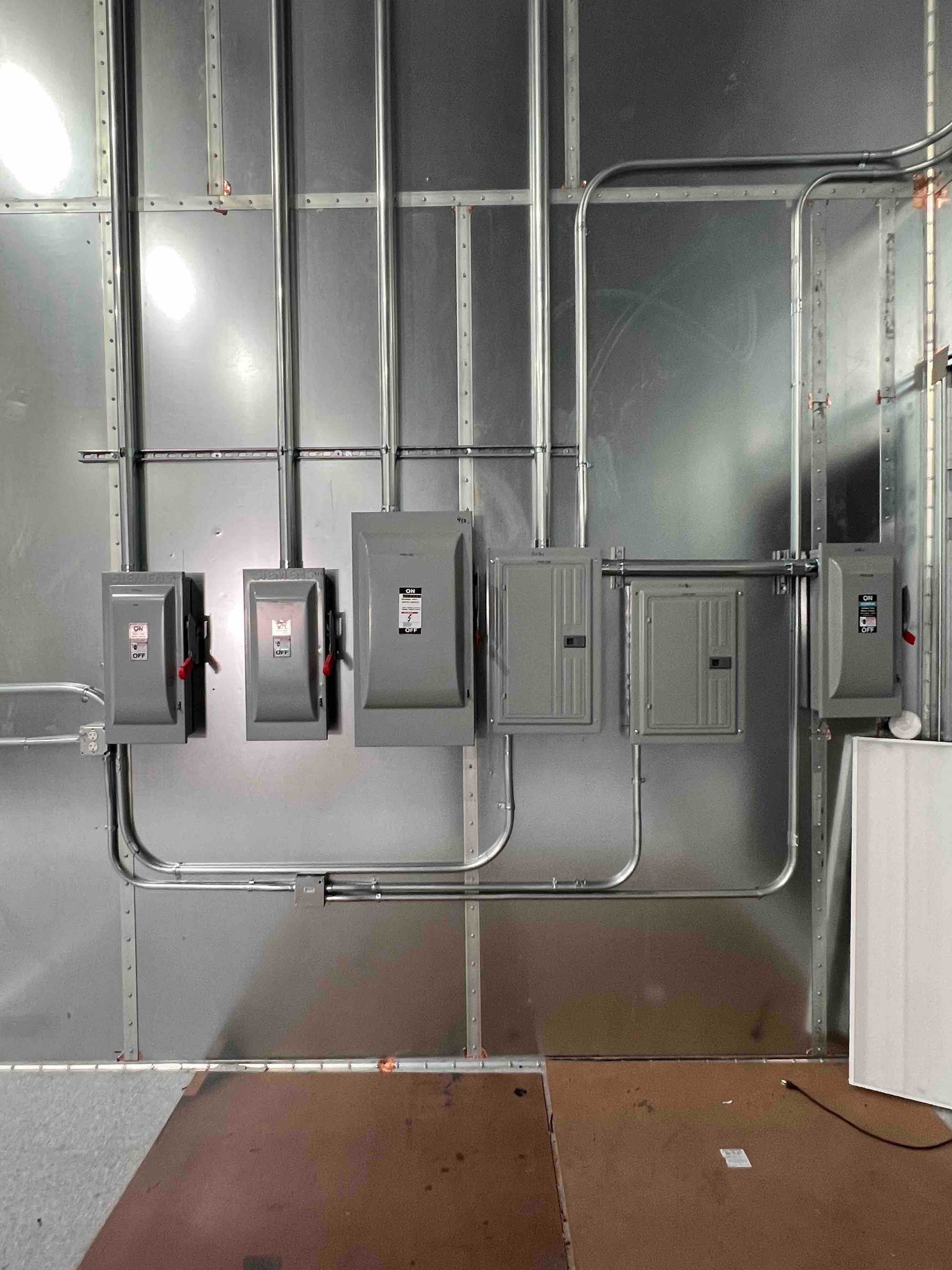 Warehouse industrial new installation - Image 23