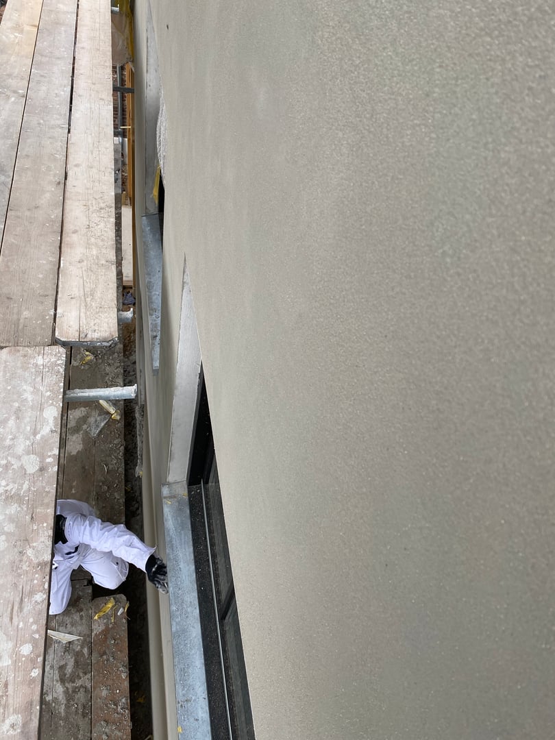 gevel stucwerk aanbrengen woning oss stukadoor buitenstucwerk